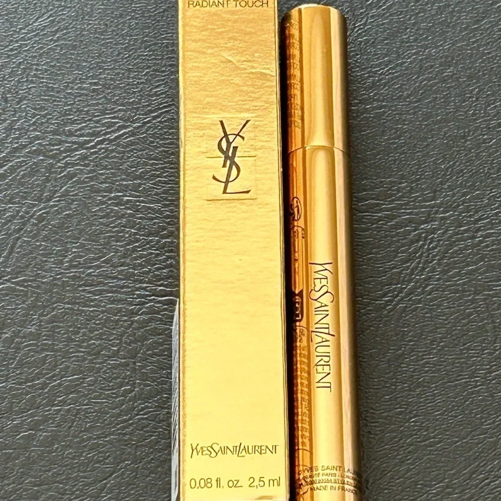 Yves Saint Laurent Touche Éclat High Cover Radiant Concealer #4 / BOXED